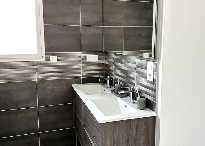 Holiday home L'ambroisie Brehal